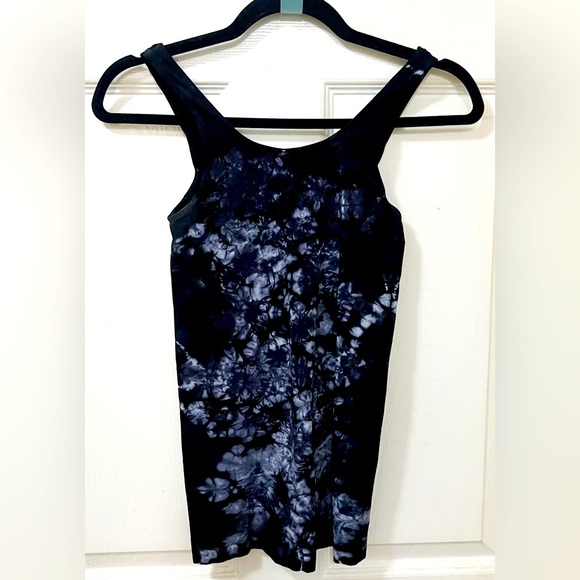 Aritzia | Babaton | Sculpt Black Tank Top Size X.Small - Picture 3 of 4